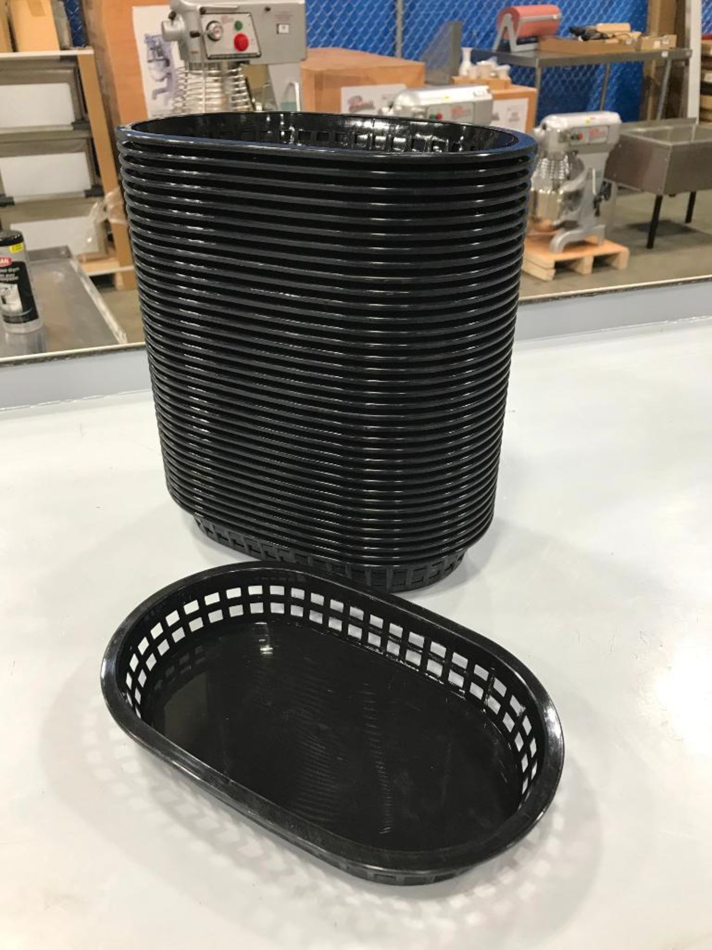 8.5" BLACK OVAL PLASTIC FOOD BASKET, JOHNSON ROSE 80731 - LOT OF 36 - NEW