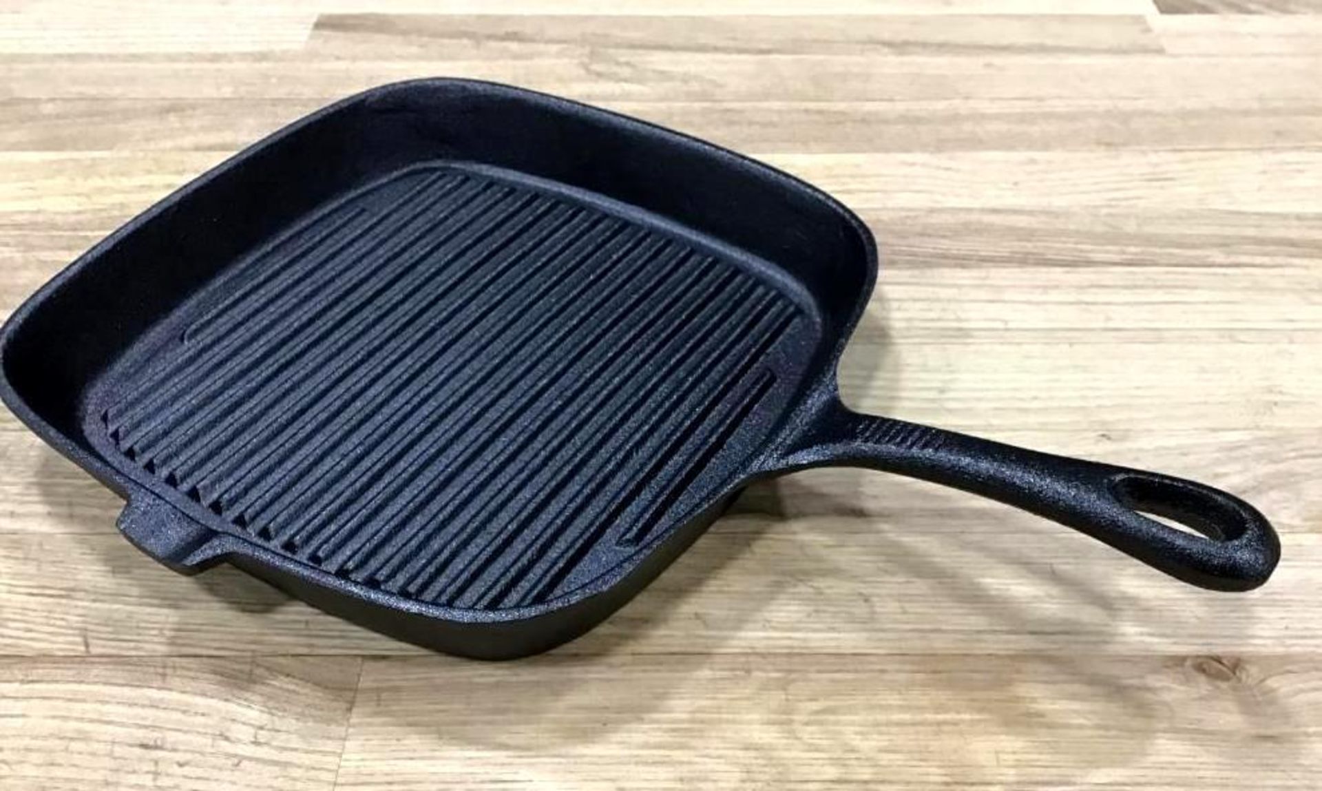 TOMLINSON RIBBED SKILLET, #1023000, 9-1/2"X9-1/2"X1-3/8" - NEW - Image 2 of 3