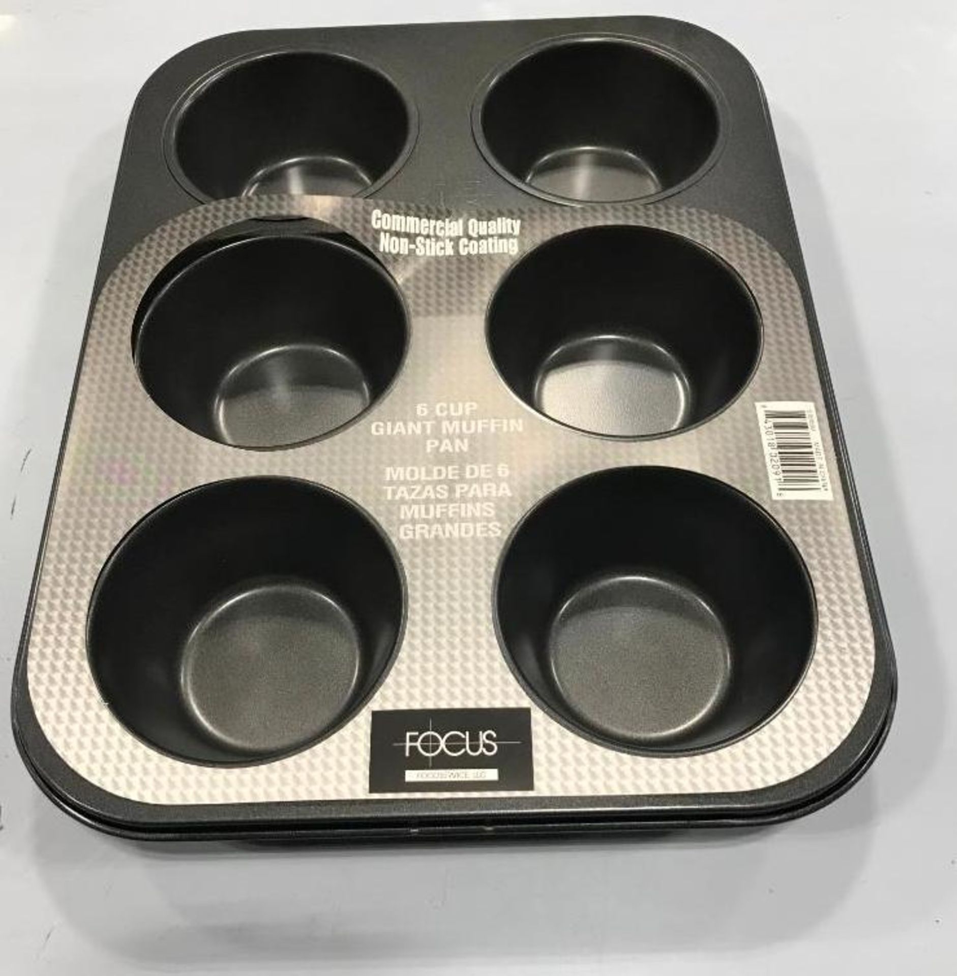 FOCUS NON-STICK GIANT MUFFIN PAN - NEW - Image 3 of 4