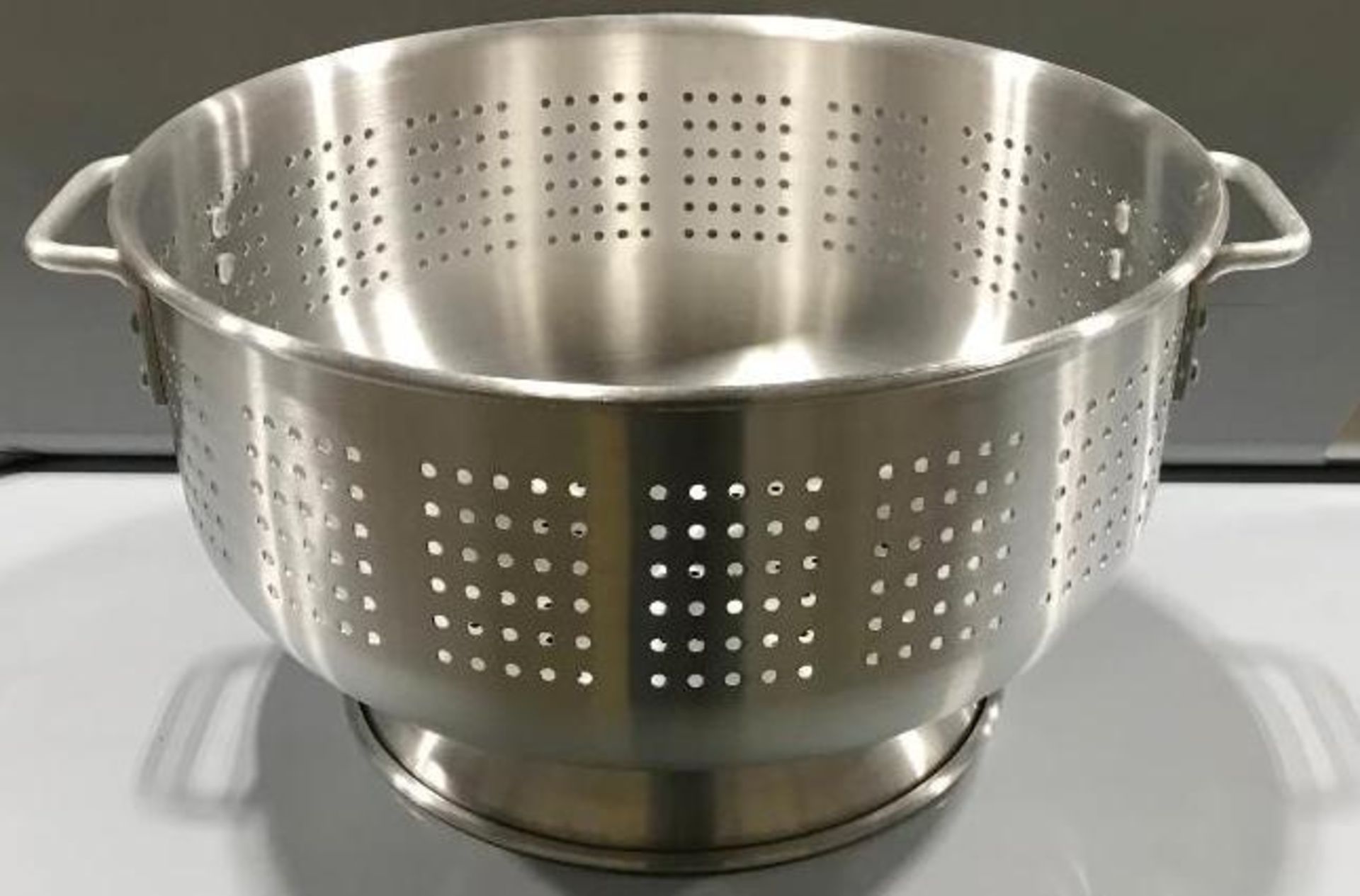 16QT HEAVY DUTY ALUMINUM COLANDER, OMCAN 80406