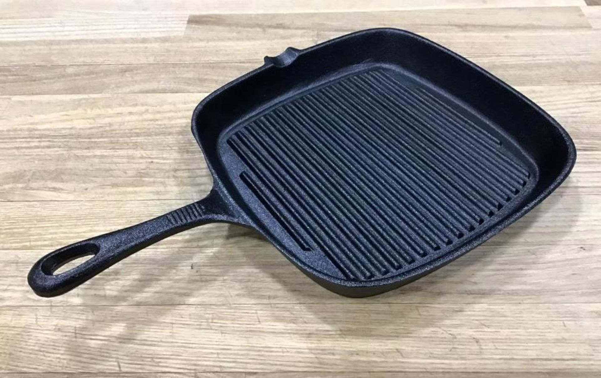 TOMLINSON RIBBED SKILLET, #1023000, 9-1/2"X9-1/2"X1-3/8" - NEW - Image 3 of 3