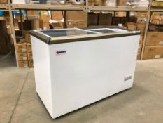 45.7" ICE CREAM DISPLAY CHEST FREEZER WITH FLAT GLASS TOP - OMCAN 45293