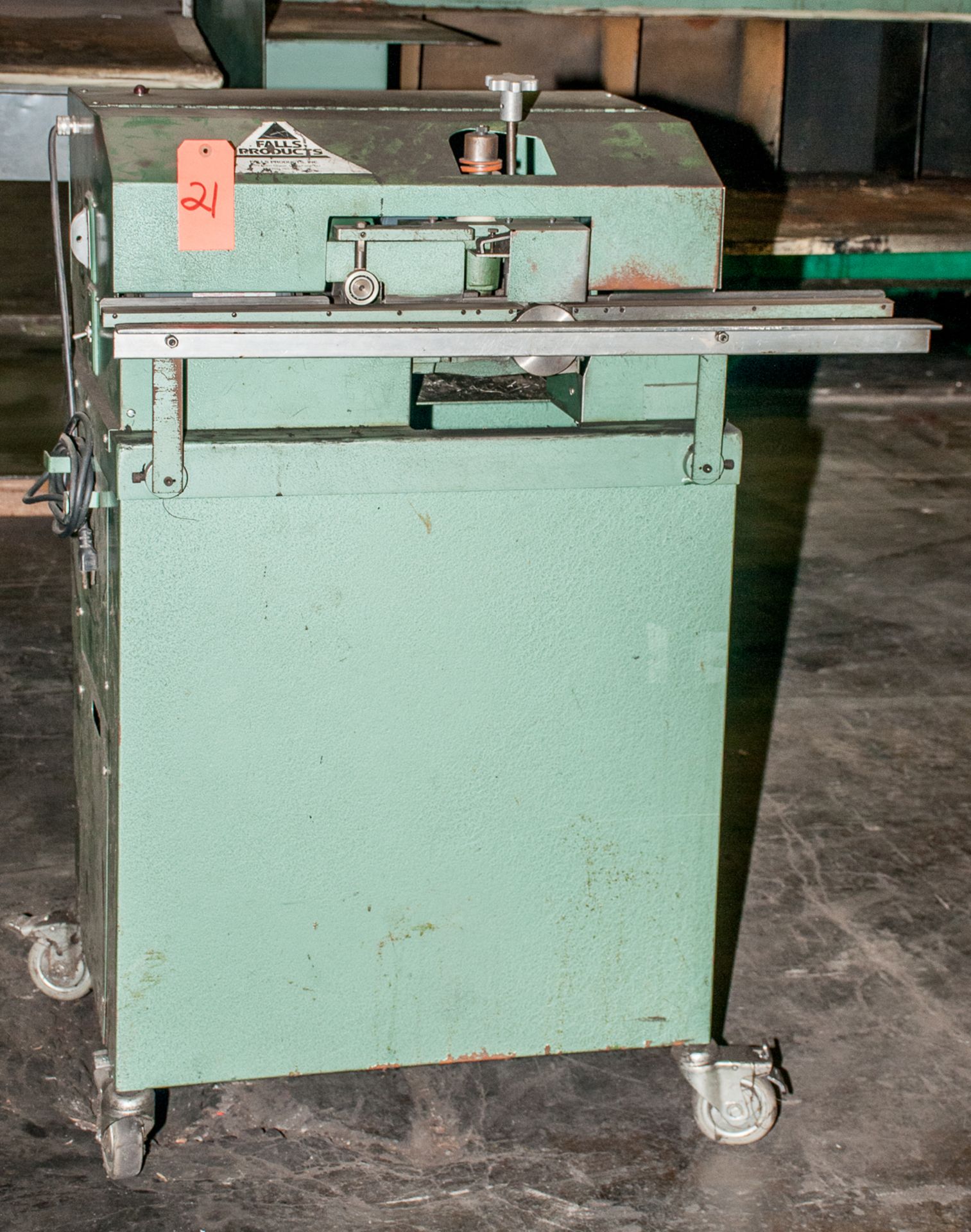 Falls Products D-BUR-R Mdl 111, s/n 2662, 110v Deburring Machine.