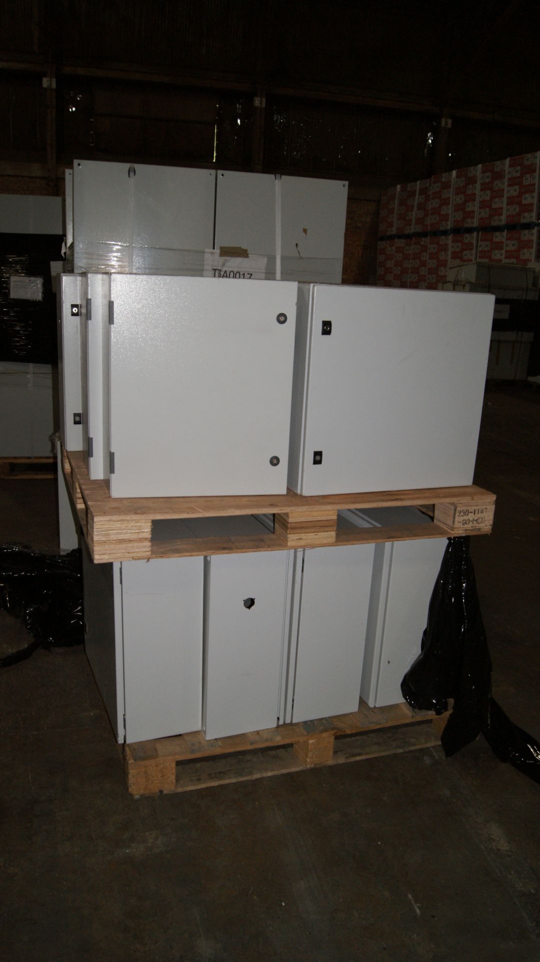 PALLET OF 13 EXTERNAL METAL ELECTRICAL ENCLOSURES - 7 AT 600MM X 600MM X 250MM - 1 AT 800MM X 600MM