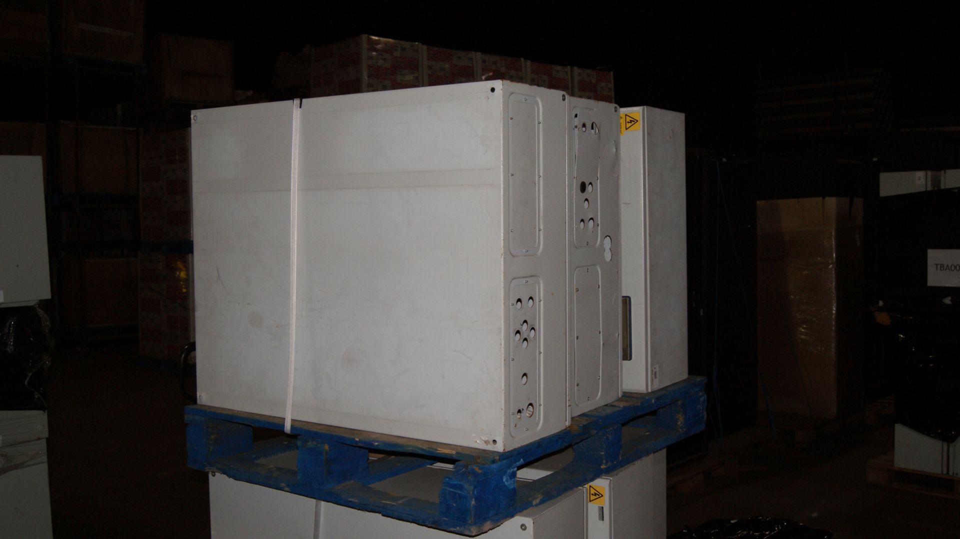 PALLET OF 6 EXTERNAL METAL ELECTRICAL ENCLOSURES - 1000MM X 800MM X 300MM- CONTENTS MAY VARY