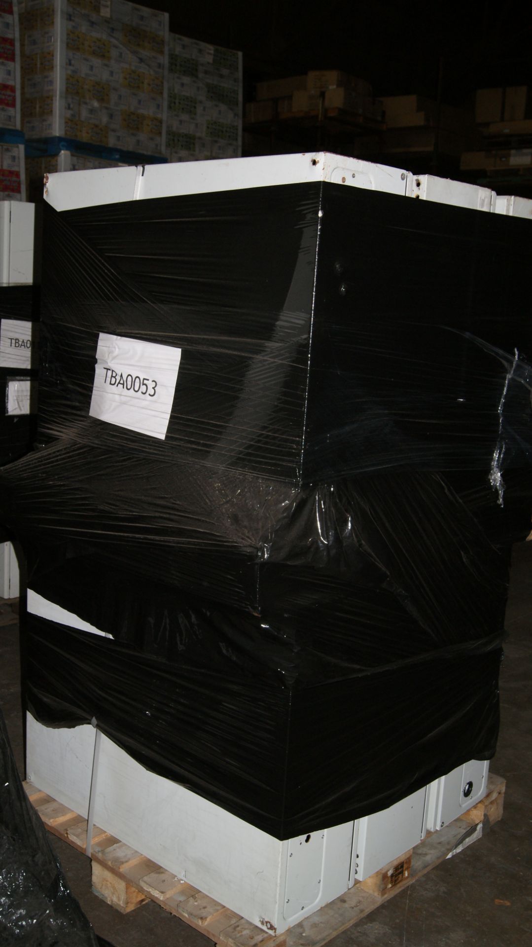 PALLET OF 6 EXTERNAL METAL ELECTRICAL ENCLOSURES - 1000MM X 800MM X 300MM- CONTENTS MAY VARY - Image 3 of 3