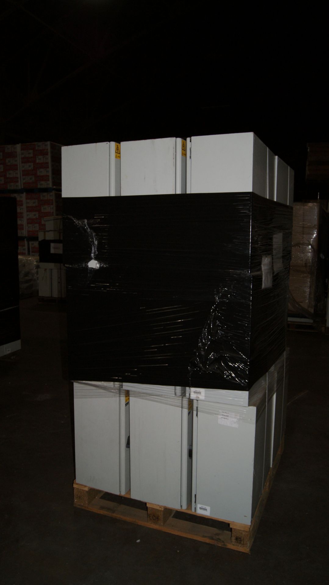 PALLET OF 18 EXTERNAL METAL ELECTRICAL ENCLOSURE - 600MM X 600MM X 300MM- CONTENTS MAY VARY - Image 3 of 3