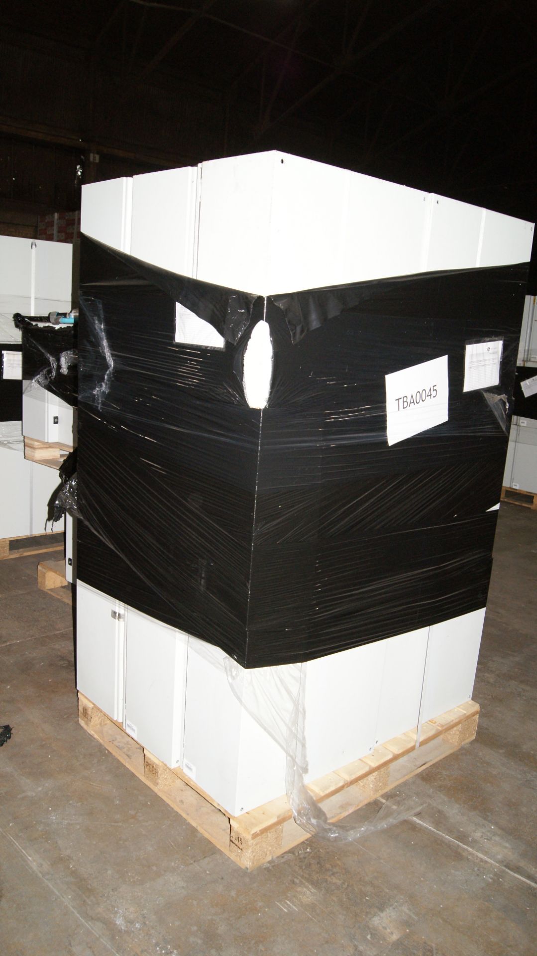 PALLET OF 18 EXTERNAL METAL ELECTRICAL ENCLOSURE - 600MM X 600MM X 300MM- CONTENTS MAY VARY - Image 2 of 3