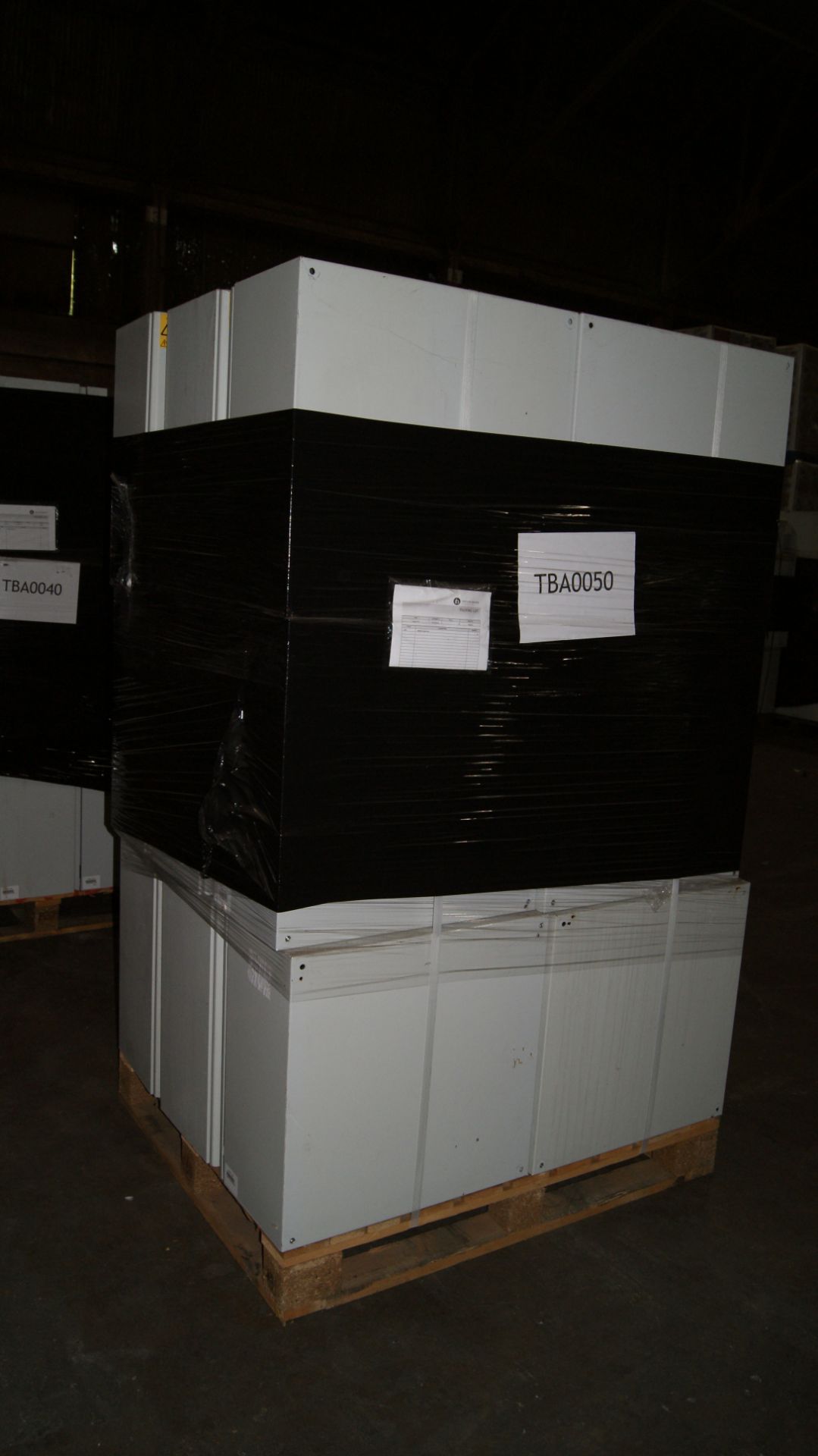 PALLET OF 18 EXTERNAL METAL ELECTRICAL ENCLOSURE - 600MM X 600MM X 300MM- CONTENTS MAY VARY - Image 2 of 2