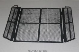 Boxed Iron and Clay Metal Fire Guard RRP £100 (3705148) (Public Viewing and Appraisals Available)