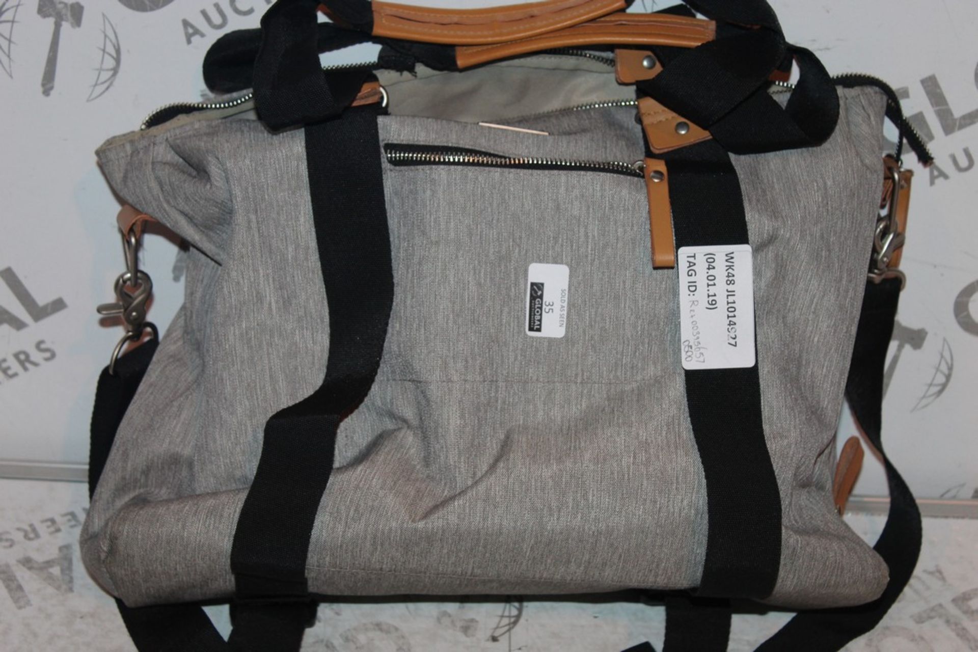 Bababing Grey Fabric Easy Clean Changing Bag, RRP£50.00 (RET00395657) (Public Viewing & Appraisals