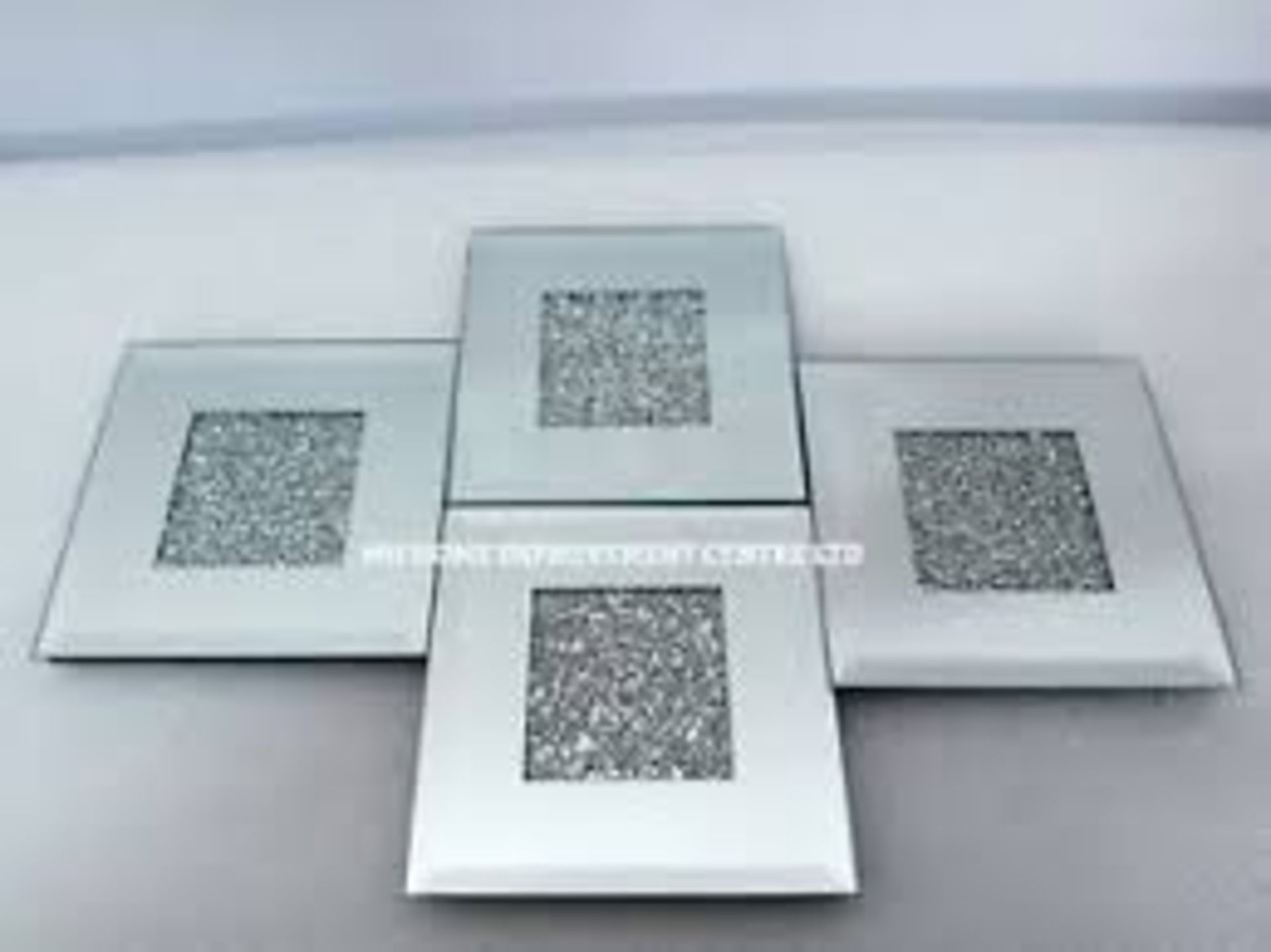 Box Containing 36 Brand New Mirrored Glitter Finish Coasters Combined RRP £180 (BD002)