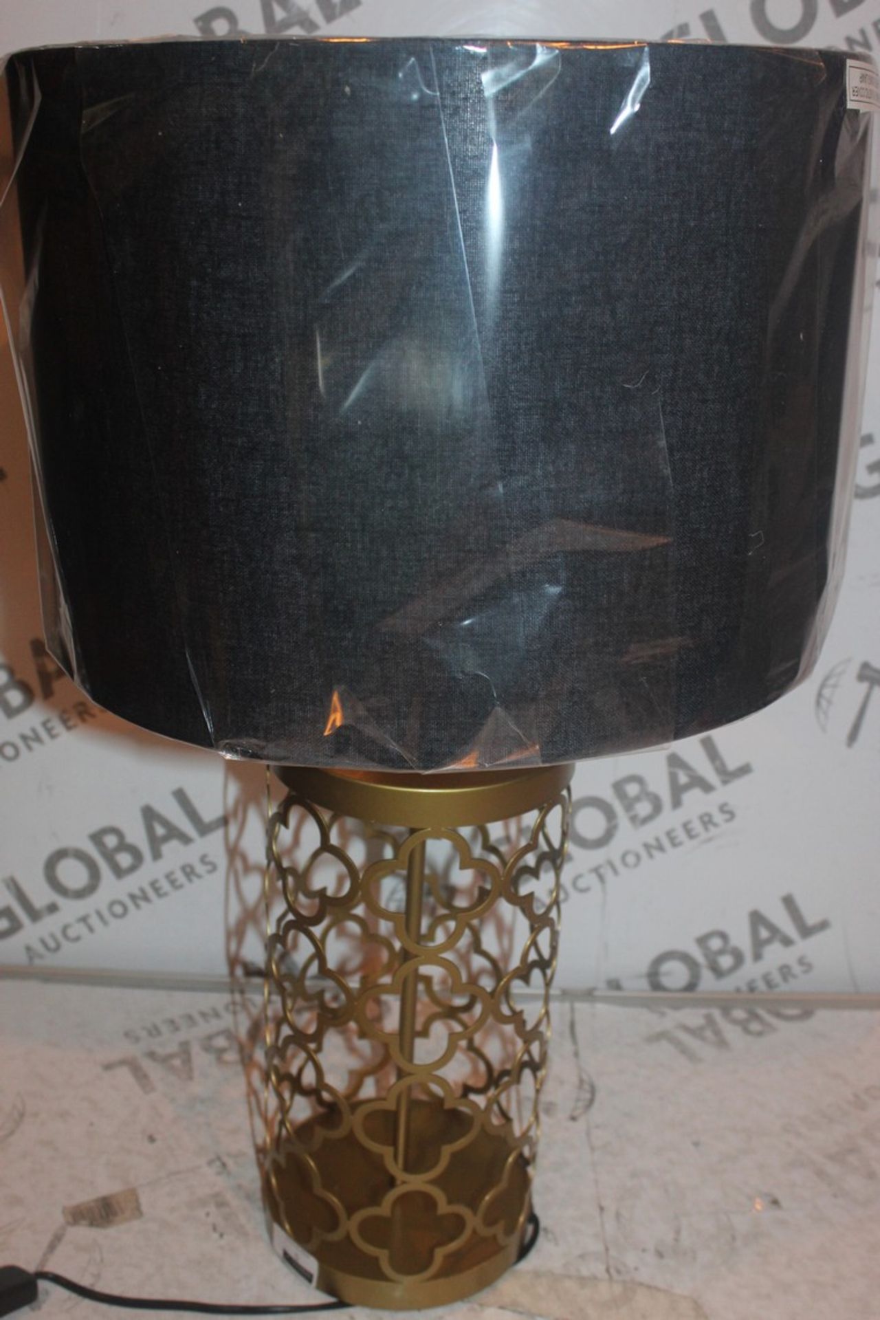 Boxed 55 South Lexis Table Lamp RRP £75 (15250) (Public Viewing and Appraisals Available)