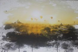 Distant Balloons Framed Canvas Wall Art Picture RRP £60 (Public Viewing and Appraisals Available)(
