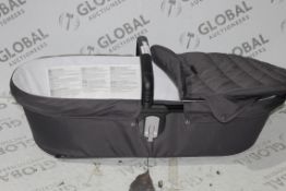 Icandy Bassinette Carry Cot RRP £180 (4120310) (Public Viewing and Appraisals Available)