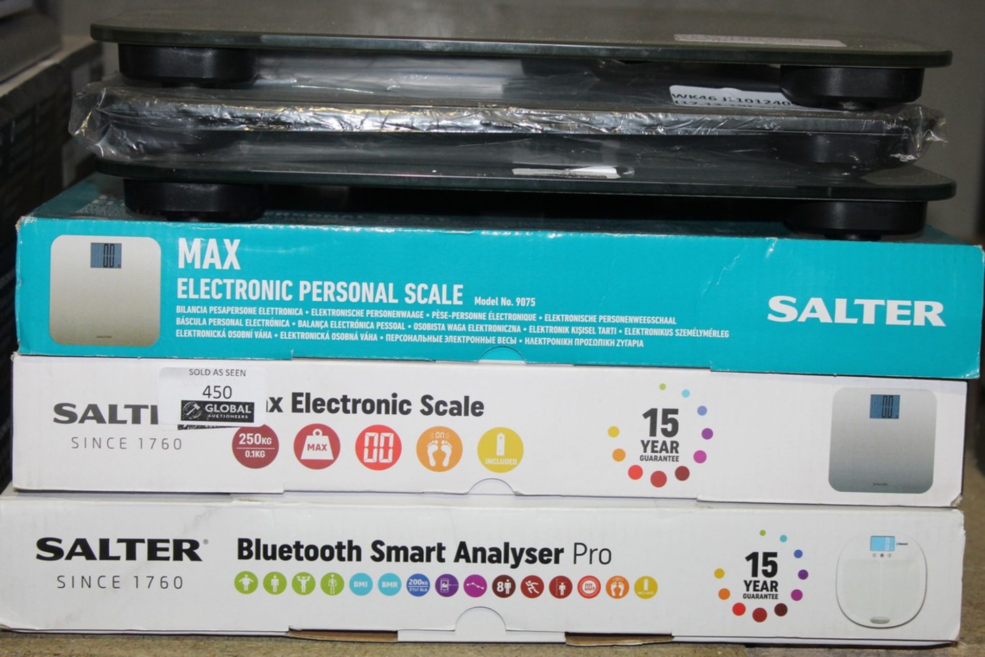 Assorted Boxed and Unboxed Pairs of Salter Max Electronic Weighing Scales, Bluetooth Analyser Pro