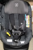 Maxi Cosi In Car Kids Safety Seat RRP £330 (RET00260478) (Public Viewing and Appraisals Available)