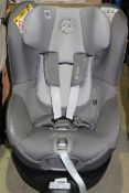 Cybex Gold In Car Kids Safety Seat in Grey RRP £300 (RET00208722) (Public Viewing and Appraisals