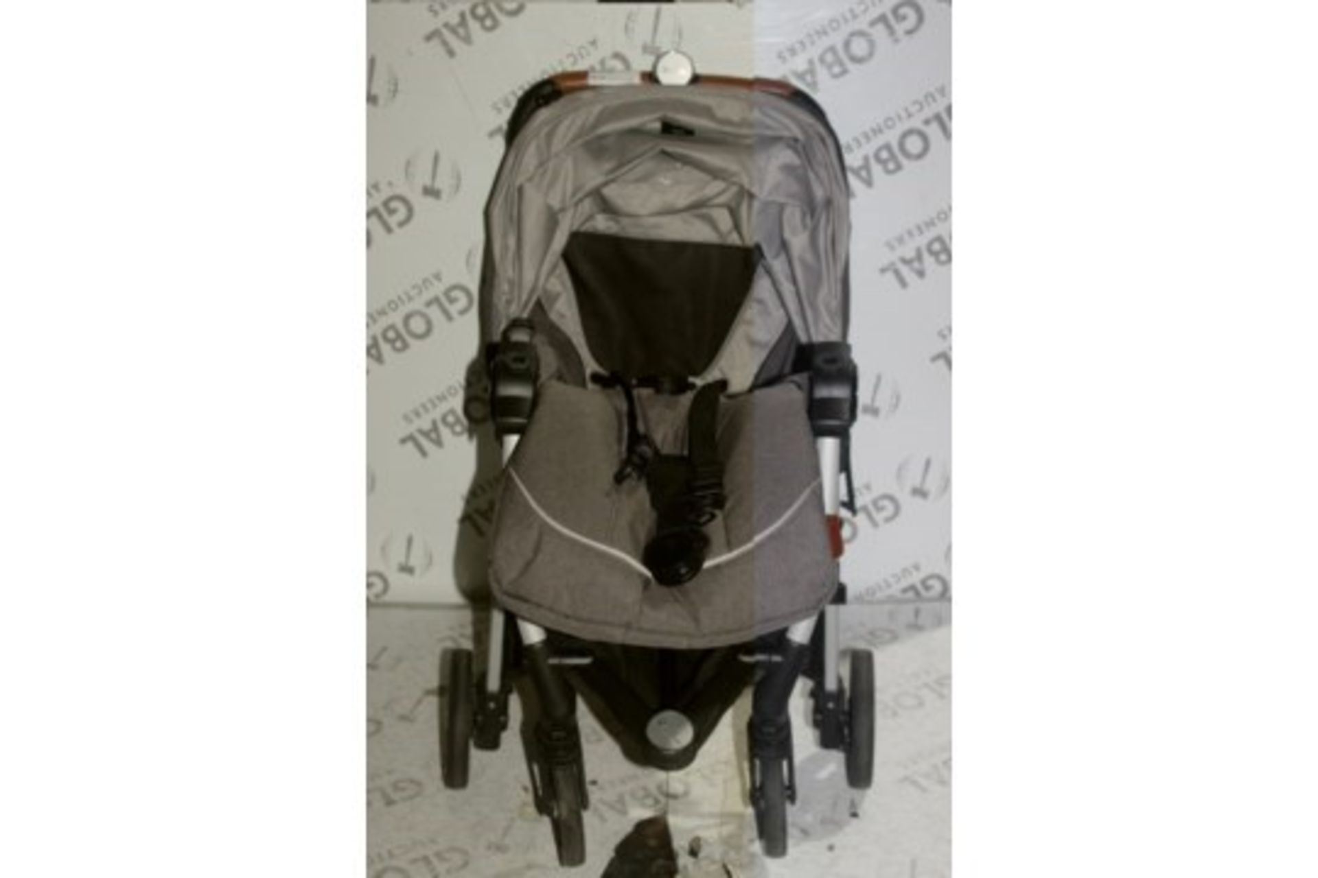 Silver Cross Grey Edition Kids Push Pram (In Need of Attention) (Public Viewing and Appraisals