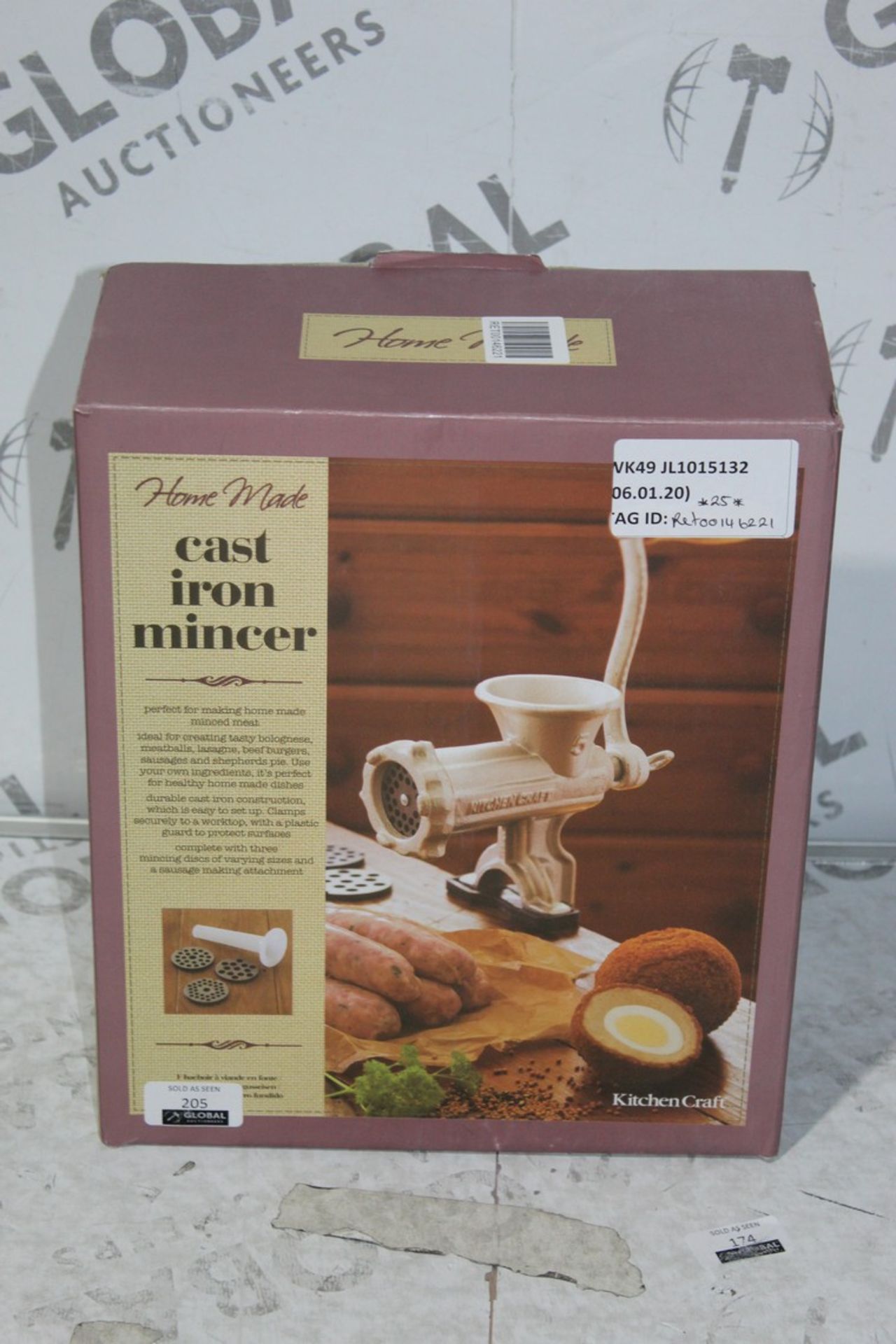 Boxed Home Made Cast Iron Mincer RRP £55 (RET00146221) (Public Viewing and Appraisals Available)