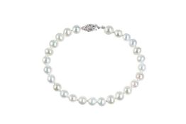 6-7mm Pearl Bracelet with 9ct White Gold Clasp, Me