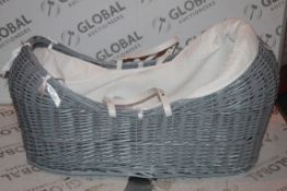 Grey Wicker Children's Moses Basket RRP £60 (17124) (Public Viewing and Appraisals Available)