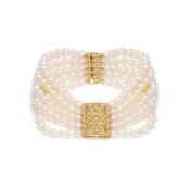5 Strand pearl bracelet with a gold plated clasp in centre with white Topaz, Metal Gold Plates,