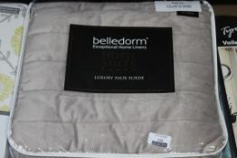 Assorted Items to Include Belledorme Hotel Suite Headliners, Design Covers, Dream Scene Single Duvet