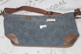 Geneva Blue Waxed Leather Weekend Bag RRP £70 (1719689) (Public Viewing and Appraisals Available)