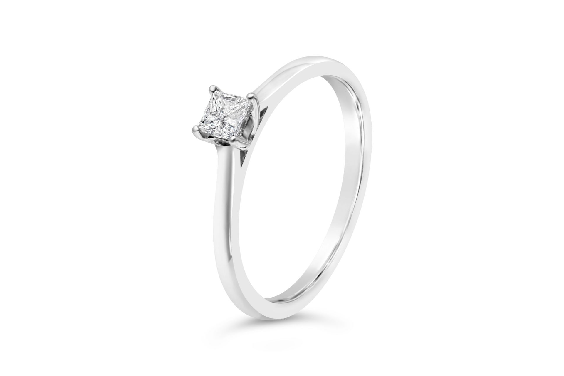 Premium Quality Princess Cut Solitaire Diamond Rin - Image 2 of 3