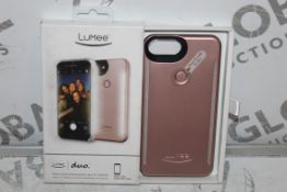 Lot to Contain 2 Iphone 7 Lumee Professional Lighting Phone Cases Combined RRP £70