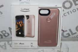 Lot to Contain 2 Iphone 7 Lumee Professional Lighting Phone Cases Combined RRP £70