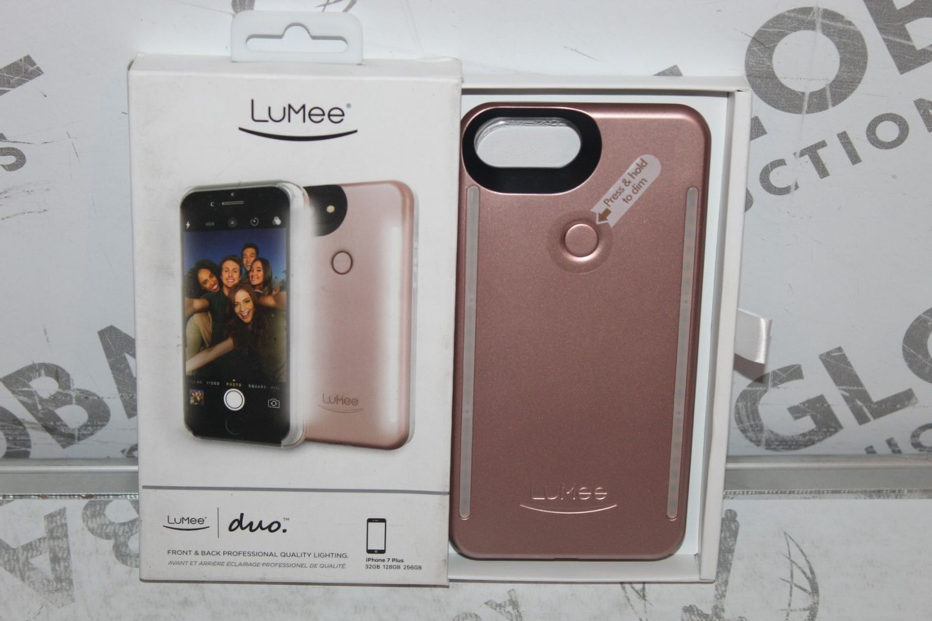 Lot to Contain 2 Iphone 7 Lumee Professional Lighting Phone Cases Combined RRP £70