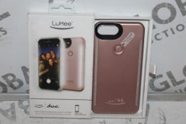 Lot to Contain 2 Iphone 7 Lumee Professional Lighting Phone Cases Combined RRP £70