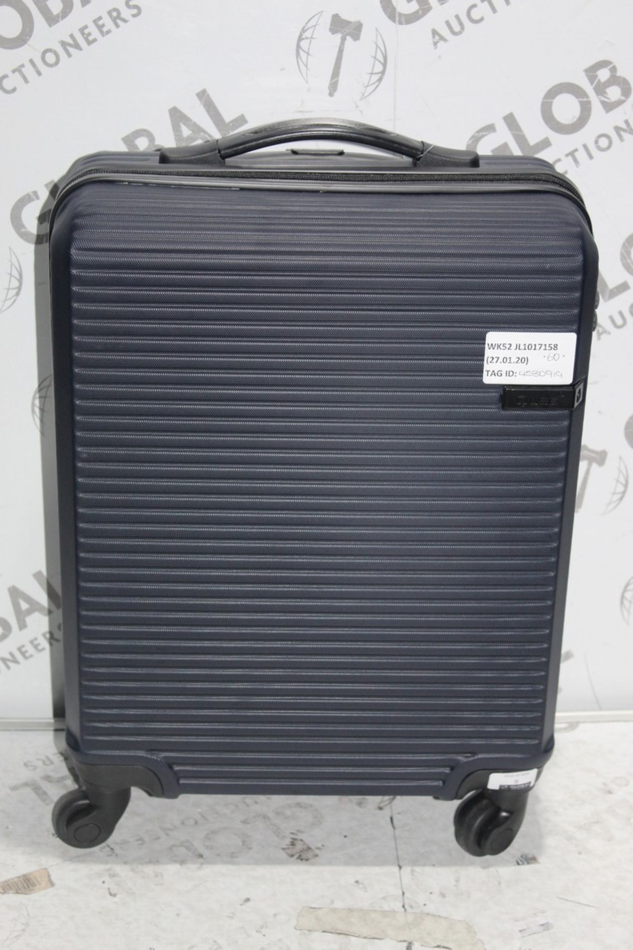 Qubed Collinear 2 Hard Shell 360 Wheel Swivel Cabin Bag RRP £60 (4530919) (Public Viewing and