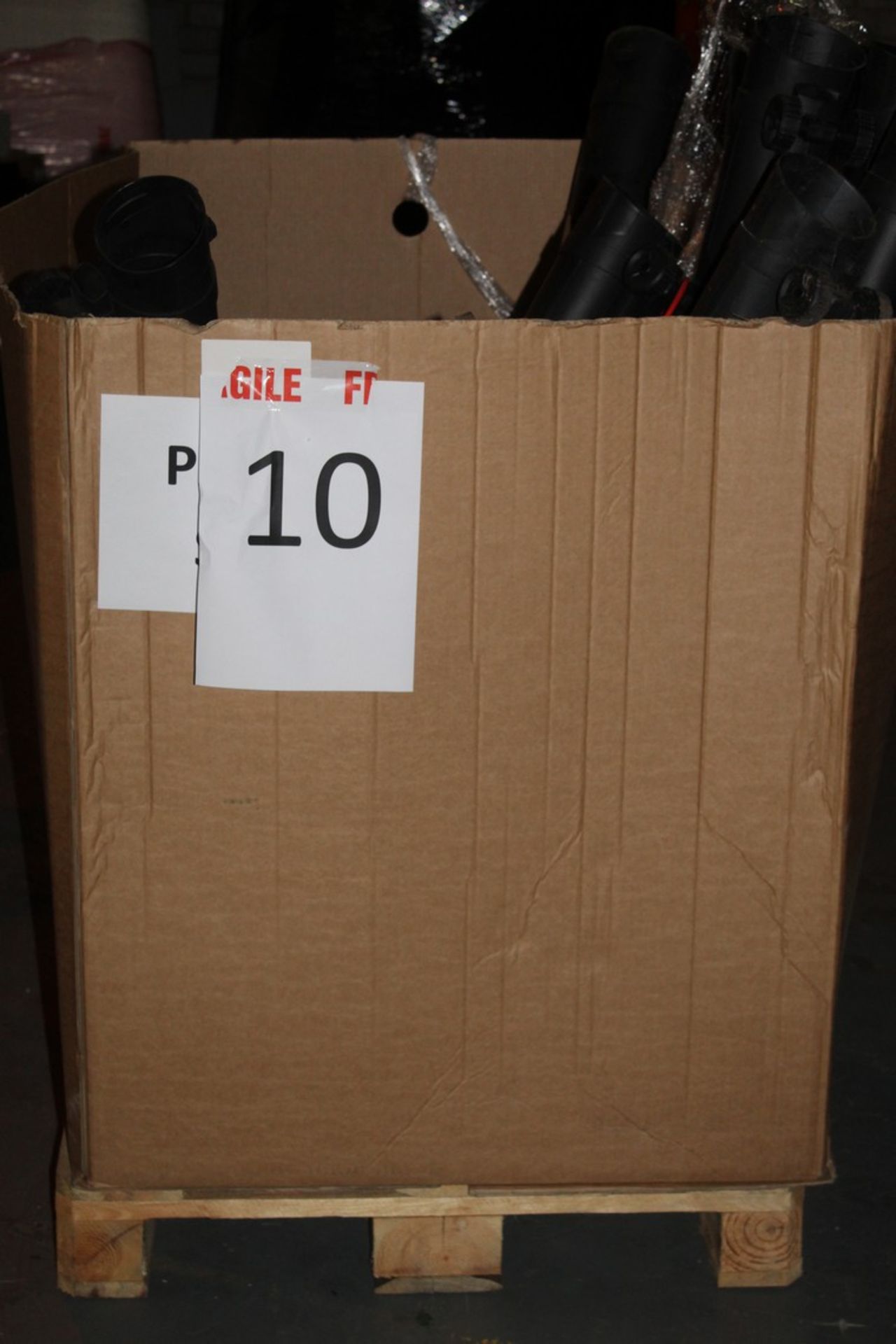 Pallet to Contain 9 Assorted Unboxed Ferrex Leaf B