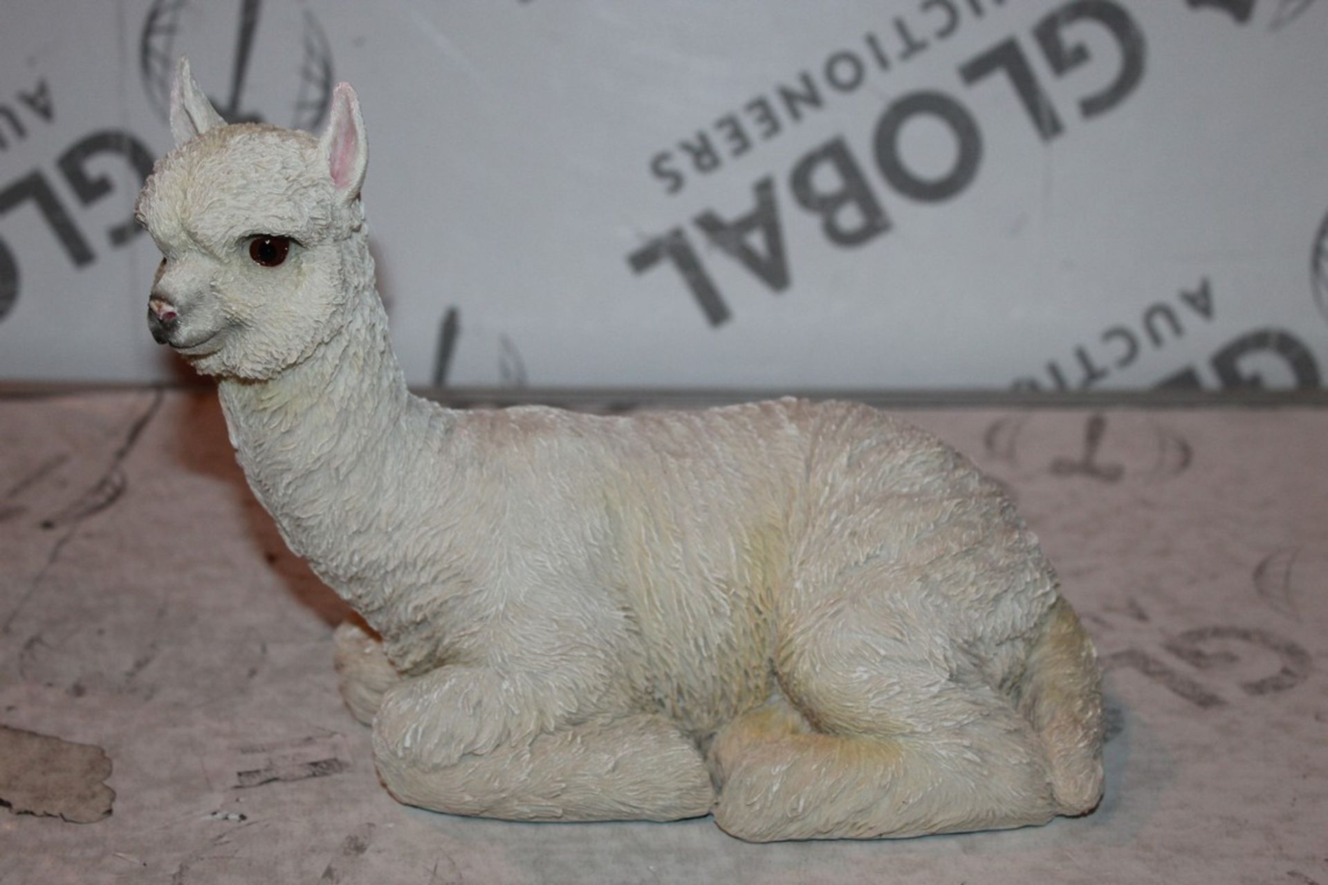 Lot to Contain 5 Brand New Nature Craft Llama 19cm Seated Llama Resin Figurines Combined RRP £100 (