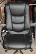 Black Leather Executive Gas Lift Swivel Office Chair RRP £300 (4389419) (Public Viewing and