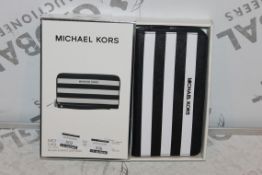 Boxed Brand-New Michael Kors, Large Multifunction, Black and White Saffiano, Wallet, RRP£55.00