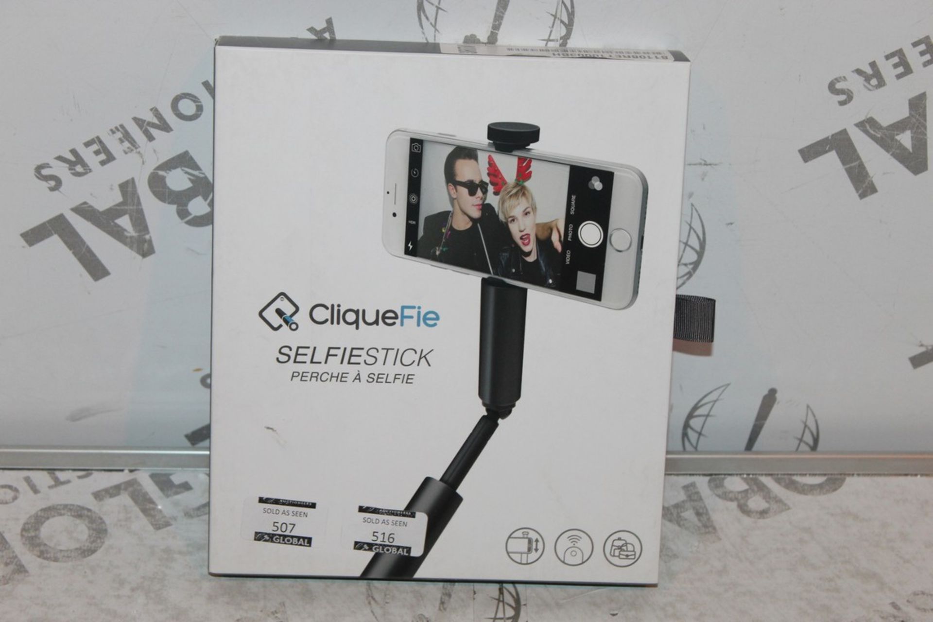 Lot to Contain 3 Boxed Cliquefie, Space Grey Selfie Sticks, Combined RRP£120.00