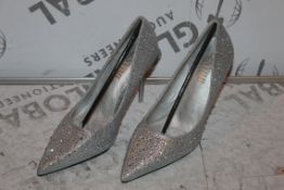 Brand New Pair of Size EU39 Zenvimi Diamante Encrusted Ladies Heeled Shoes