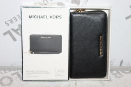 Boxed Brand New Michael Kors Large Multi Function Wallet with Phone Slot RRP £55