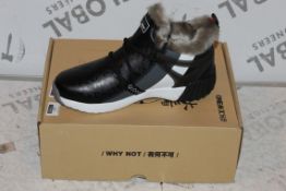 Boxed Brand New Pair of One Mix, Sizes UK 7.5, Fur Lined, Gents Designer Fashion Shoes, RRP £45.00