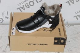Boxed Brand New Pair of One Mix, Sizes UK 8.5, Fur Lined, Gents Designer Fashion Shoes, RRP £45.00