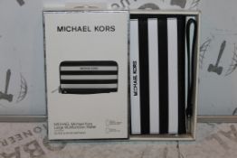 Boxed Brand New Michael Kors Large Black and White Wallet with Phone Compartment RRP £50