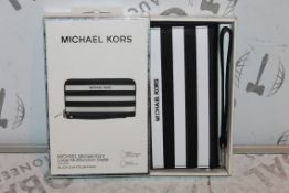 Boxed Brand New Michael Kors Large Black and White Wallet with Phone Compartment RRP £50