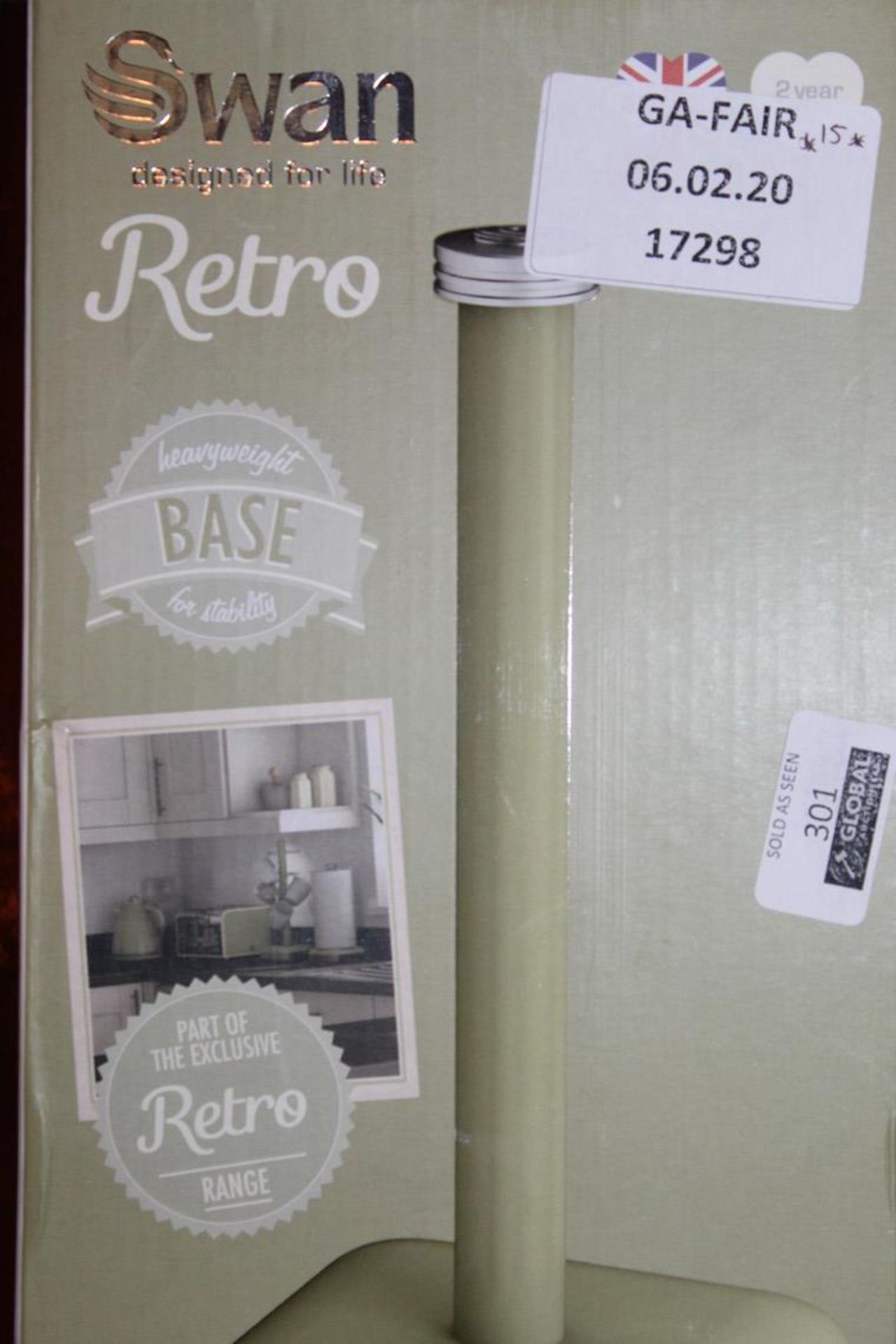 Lot to Contain 3 assorted items, To Include, Bathroom Accessory Pack, A Swan Retro Kitchen Roll