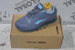 Boxed Brand New Pair Of Size UK 9 One Mix Walk On Air Gents Grey Designer Trainers RRP £55 (Public