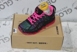 Boxed Brand New Pair Of Size UK5.5 Mix Irridescent Pink And Black Ladies Running Shoes RRP £45 (