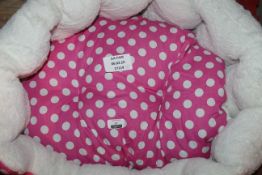 Pink And White Dotted Fur Pet Bed RRP £75 (17119)